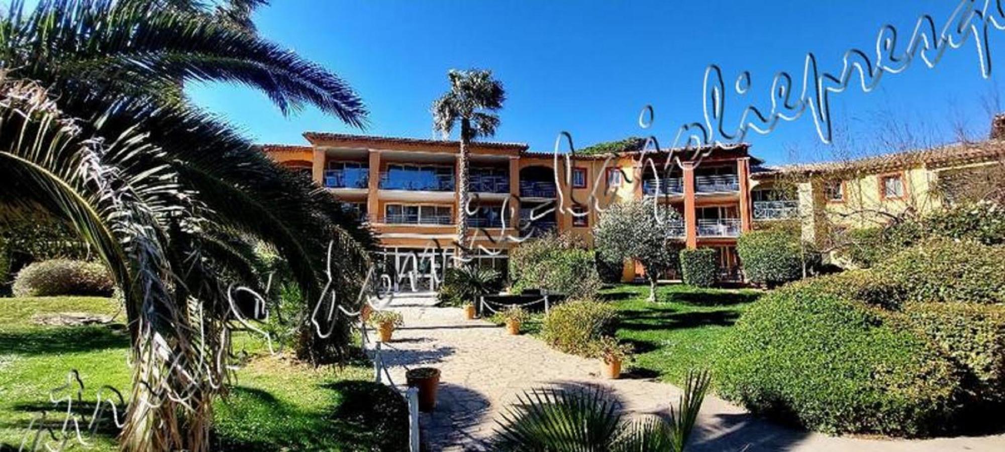 Magnifique Parc De La Presqu'Ile Avec Piscine Et Plage Face A Porquerolles ! イエール エクステリア 写真