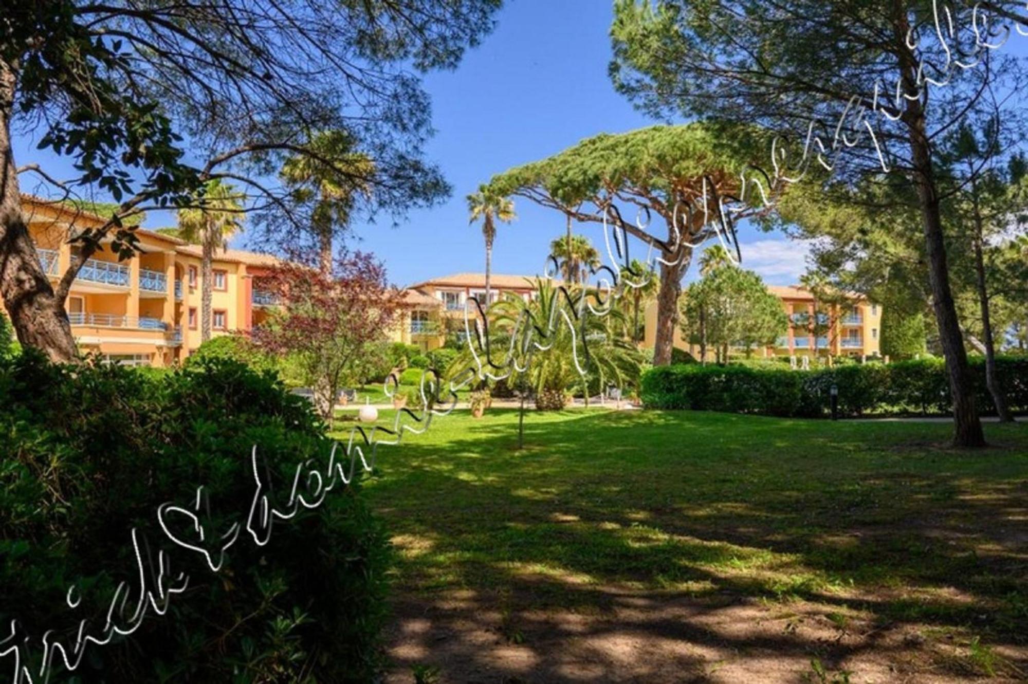 Magnifique Parc De La Presqu'Ile Avec Piscine Et Plage Face A Porquerolles ! イエール エクステリア 写真